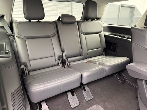 New 2026 Ford Expedition Active image 54