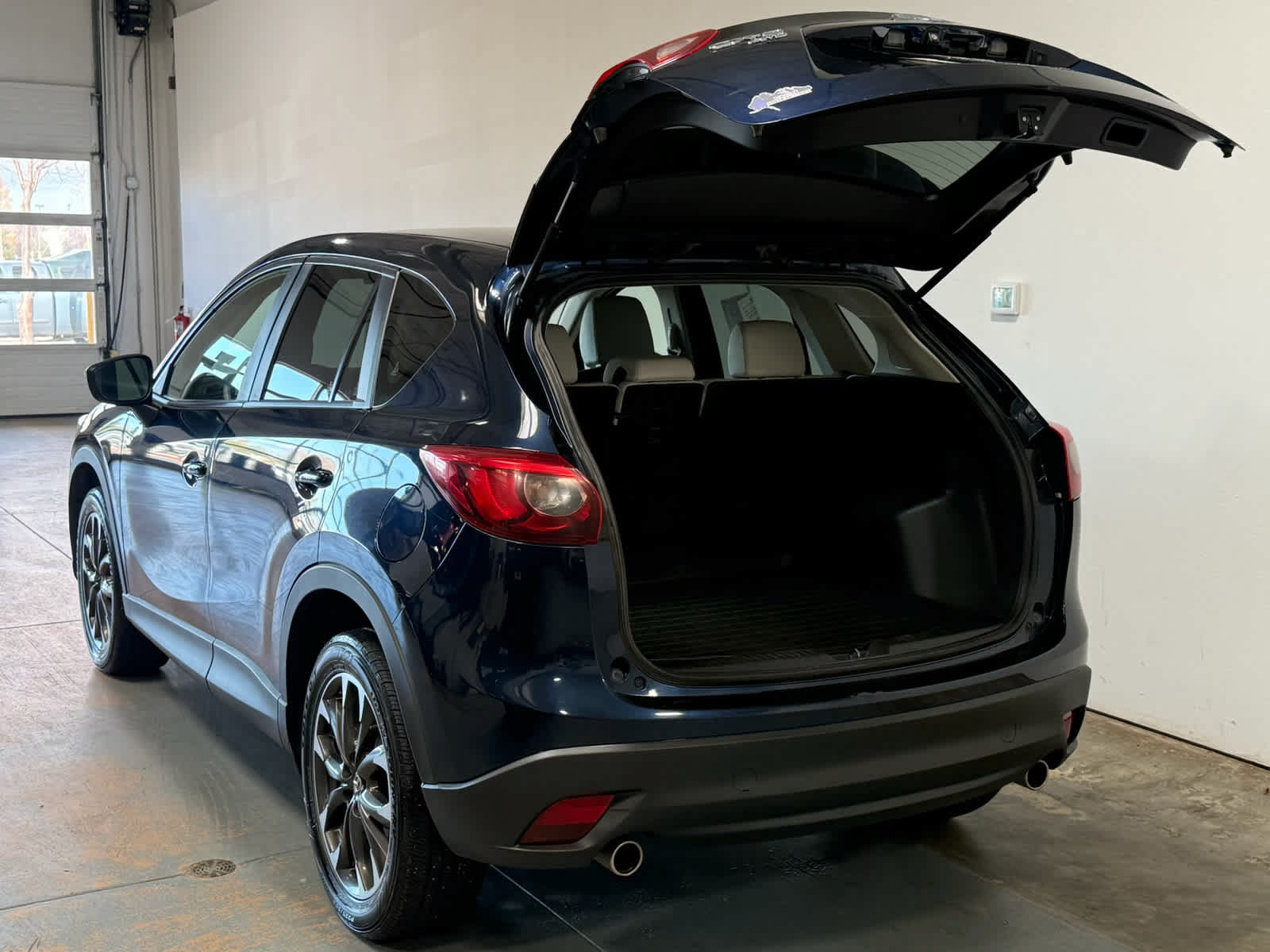 Used 2016 MAZDA CX-5 Grand Touring AWD/4WD image 4