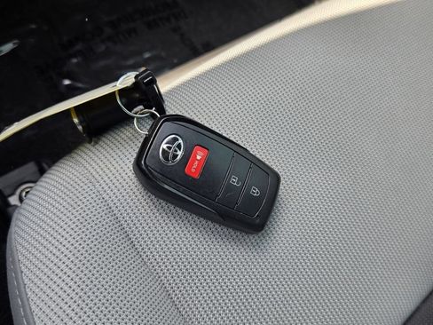 Used 2025 Toyota Corolla SE w/ SE Package FWD image 18