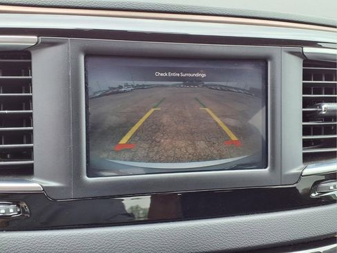 Used 2023 Chrysler Voyager LX FWD image 10