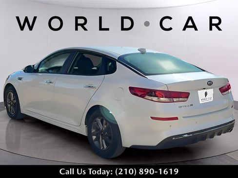 Used 2020 Kia Optima LX image 9