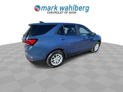 Certified 2024 Chevrolet Equinox LS w/ LS Convenience Package image 8