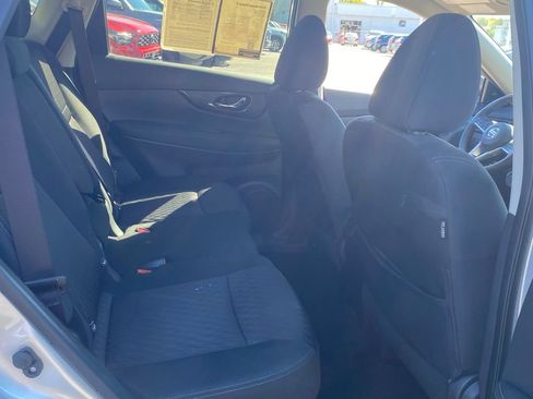 Used 2020 Nissan Rogue S w/ Special Edition Package image 18