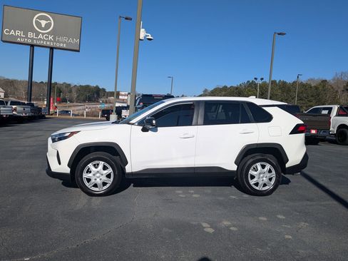 Used 2025 Toyota RAV4 LE image 7