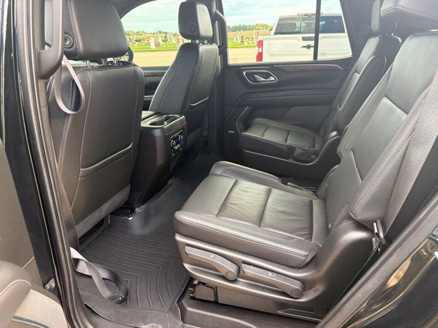 Used 2021 Chevrolet Tahoe Z71 w/ Z71 Off-Road Package AWD/4WD image 9