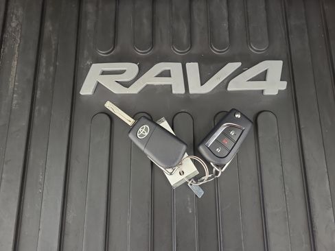 Certified 2023 Toyota RAV4 LE image 30