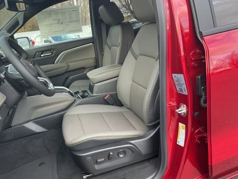 New 2026 Chevrolet Colorado ZR2 w/ Technology Package image 12