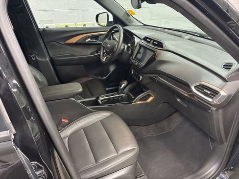 Used 2023 Chevrolet TrailBlazer ACTIV w/ Convenience Package image 7