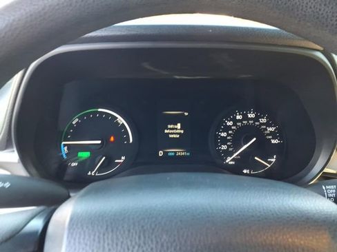 Used 2023 Toyota Sienna LE image 19