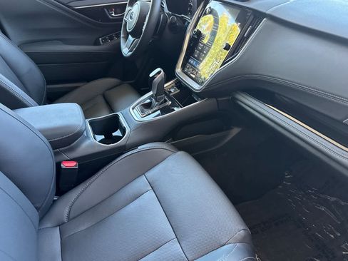 Certified 2025 Subaru Outback Limited AWD/4WD image 17