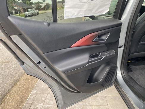 New 2024 Chevrolet Equinox EV RS image 13