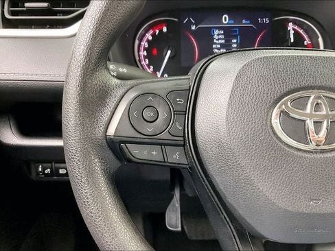 Used 2024 Toyota RAV4 XLE AWD/4WD image 22