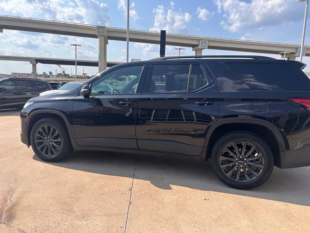 Used 2023 Chevrolet Traverse RS w/ LPO, Floor Liner Package FWD image 6
