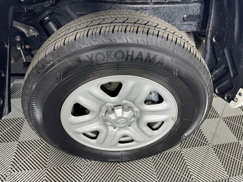 Used 2025 Toyota Tundra SR image 30