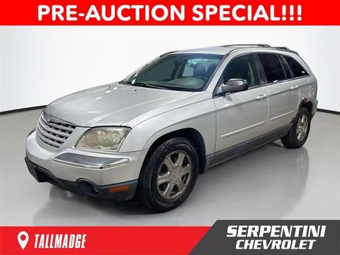 Used 2005 Chrysler Pacifica Touring FWD image 1