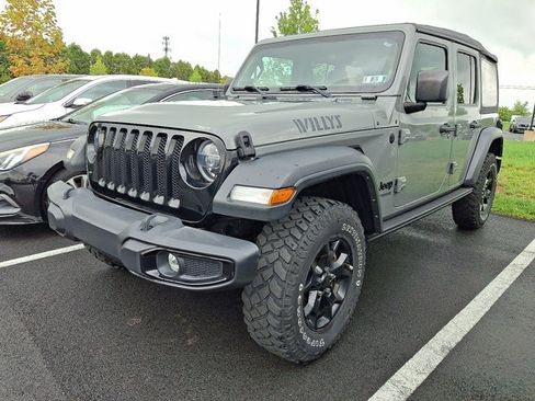 Used 2021 Jeep Wrangler Unlimited Sport AWD/4WD image 3
