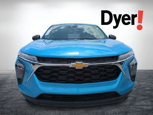 Certified 2025 Chevrolet Trax LS w/ Driver Confidence Package FWD image 9