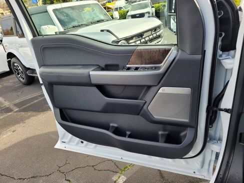 New 2026 Ford F350 Lariat w/ FX4 Off-Road Package image 33