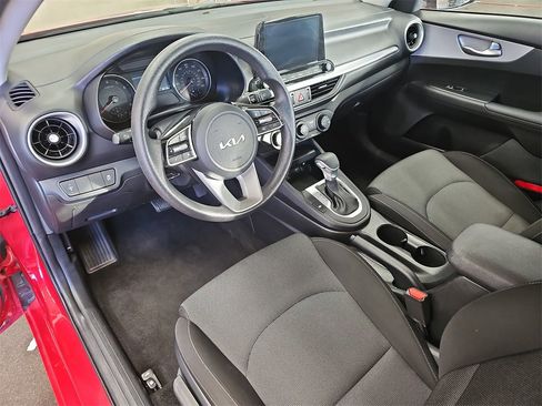 Used 2024 Kia Forte LXS image 15