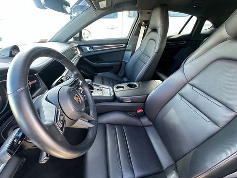 Certified 2023 Porsche Panamera 4 Platinum Edition w/ Sport Chrono Package AWD/4WD image 5