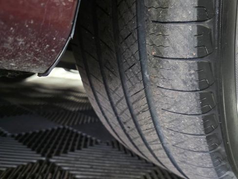 Used 2015 Buick LaCrosse image 35