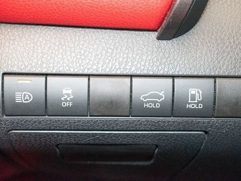 Used 2019 Toyota Camry XSE FWD image 34