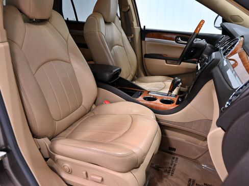Used 2009 Buick Enclave CXL w/ Entertainment Package #4 AWD/4WD image 22