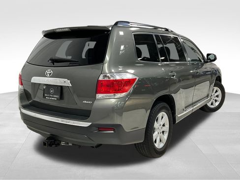 Used 2012 Toyota Highlander 4WD w/ Tech Pkg image 5