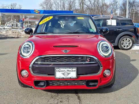 Used 2019 MINI Cooper S w/ Signature Upholstery Package image 2