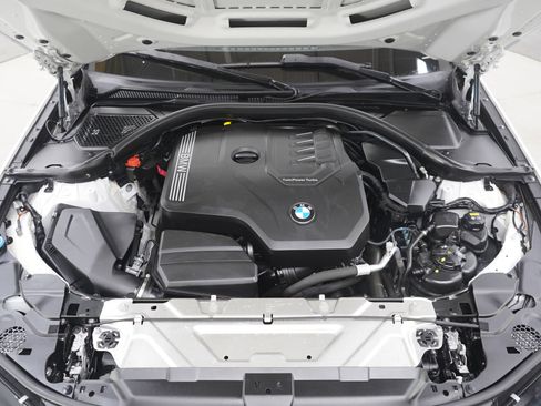 Used 2019 BMW 330i xDrive 330I Xdrive w/ M Sport Package image 30