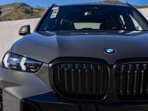 New 2026 BMW X5 xDrive40i w/ M Sport Package image 9