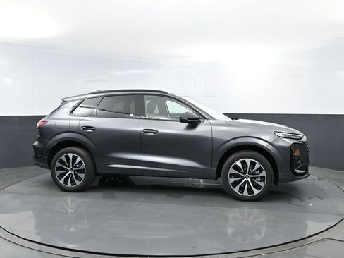 New 2026 Audi Q3 quattro 2.0T AWD/4WD image 4