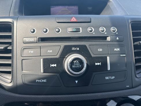 Used 2015 Honda CR-V LX image 6