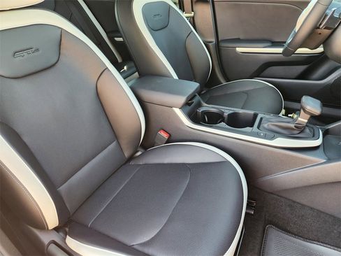 New 2025 Kia K4 GT-Line w/ GT-Line Premium Package image 18