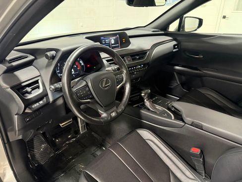 Used 2019 Lexus UX 200 F Sport w/ F Sport Premium Package FWD image 14