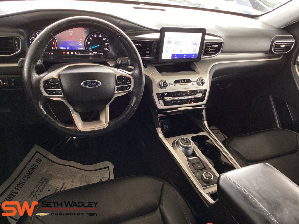 Used 2021 Ford Explorer XLT w/ Equipment Group 202A AWD/4WD image 6