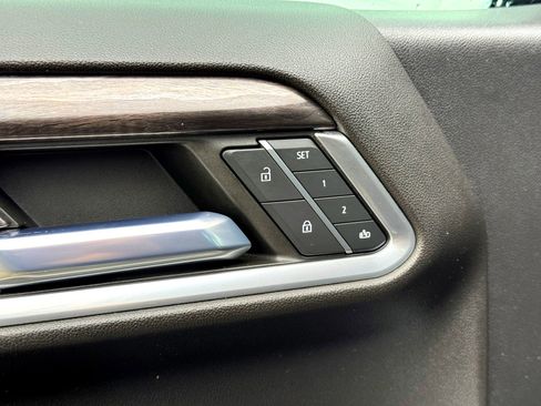 Used 2022 Chevrolet Silverado 1500 LTZ image 16