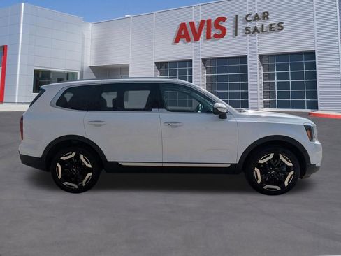 Used 2025 Kia Telluride S image 5