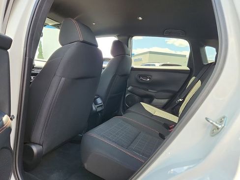 Used 2025 Honda HR-V Sport image 10
