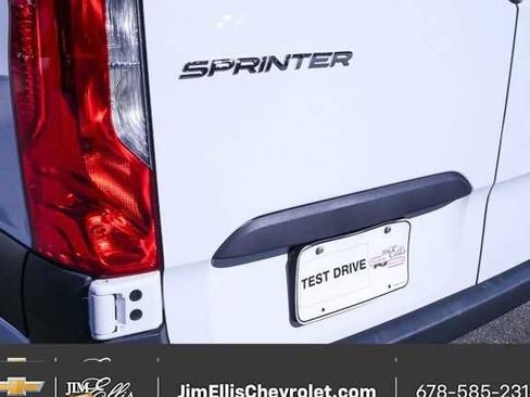 Used 2025 Mercedes-Benz Sprinter 2500 image 22