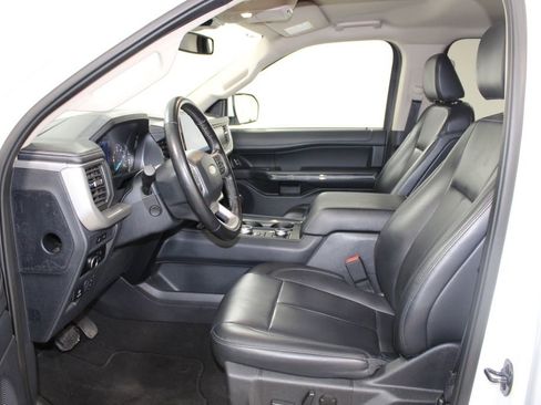 Certified 2024 Ford Expedition Max XLT image 24