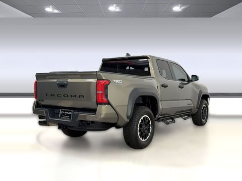Used 2024 Toyota Tacoma TRD Off-Road w/ TRD Off Road Upgrade Package AWD/4WD image 9