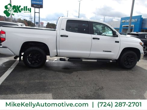 Used 2020 Toyota Tundra 4x4 CrewMax image 8