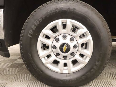 Used 2025 Chevrolet Silverado 2500 LT w/ Convenience Package image 6