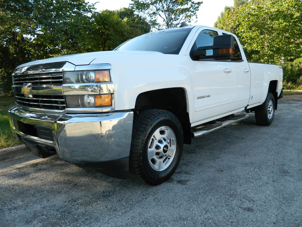 Used 2017 Chevrolet Silverado 2500 LT AWD/4WD image 1