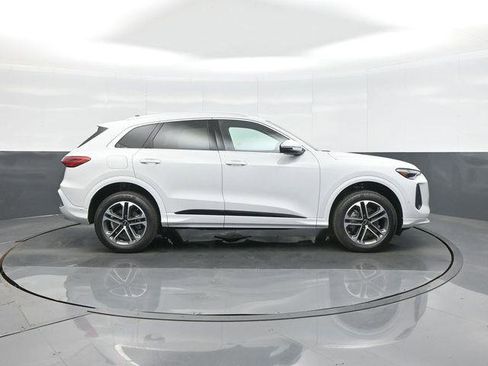 New 2026 Audi Q5 Premium Plus image 8