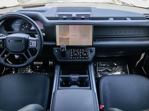 New 2026 Land Rover Defender 110 OCTA AWD/4WD image 13