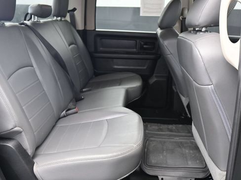 Used 2018 RAM 1500 Tradesman w/ Chrome Appearance Group AWD/4WD image 11