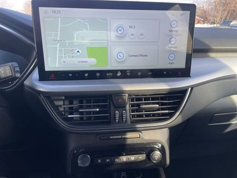 Used 2024 Ford Escape Platinum image 23