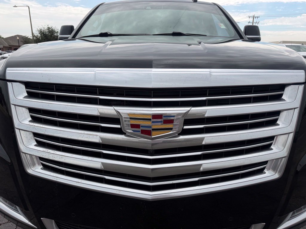 Used 2018 Cadillac Escalade ESV Platinum AWD/4WD image 7